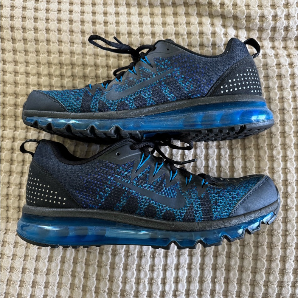 Nike Air Max Sneakers in Blue and Black